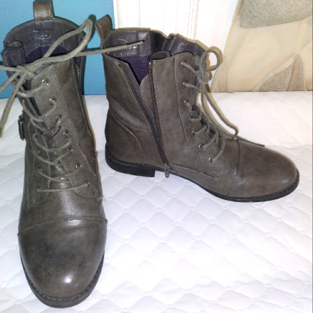 Ankle boots size 11 womens
